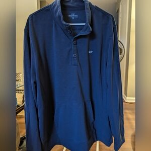 Vineyard Vines navy sweater